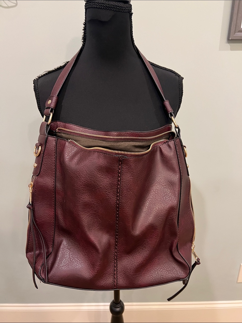 Sleek Burgundy Leather Shoulder Tote with Gold Accents-missing long strap!